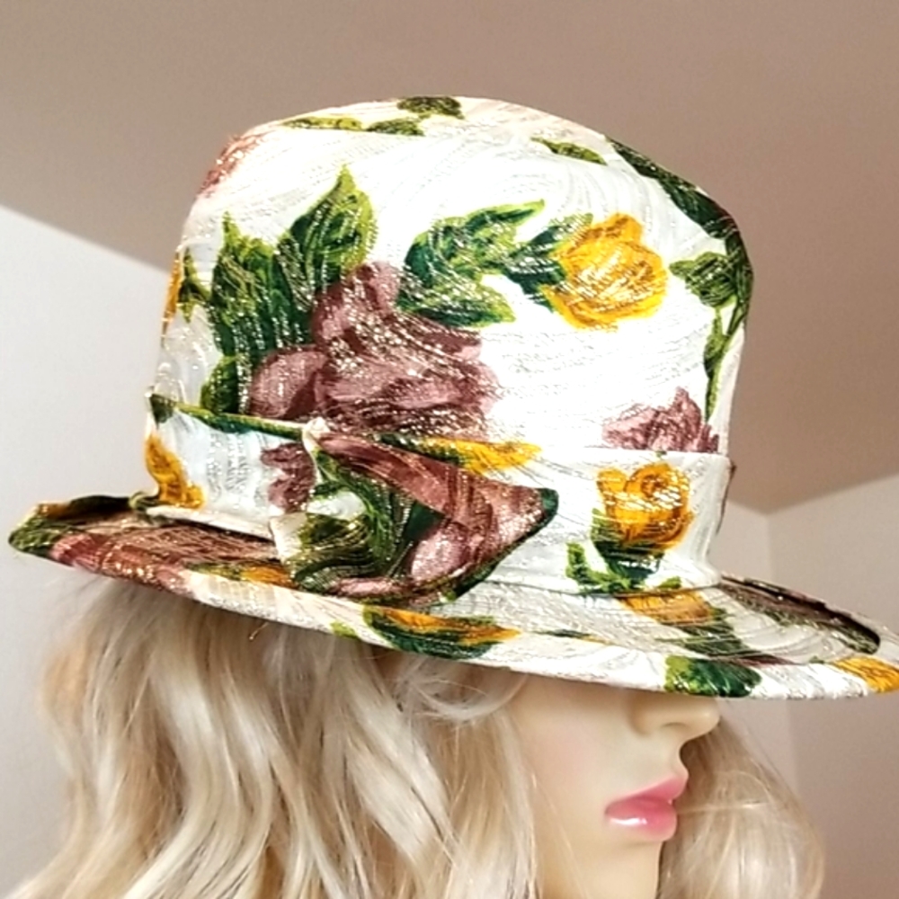 60's Vtg Union Made Cream Floral Shabby Lurex Quirky Spring Garden Church Hat